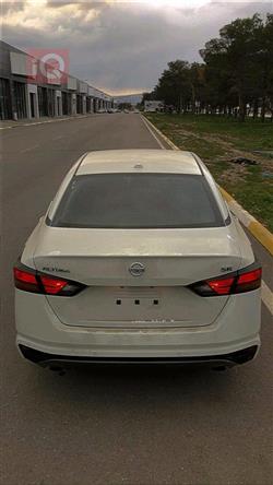 نیسان ئەلتیما